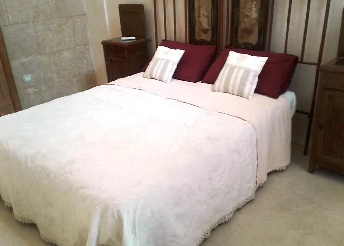 לינה וארוחת בוקר Borgoincorte 3*