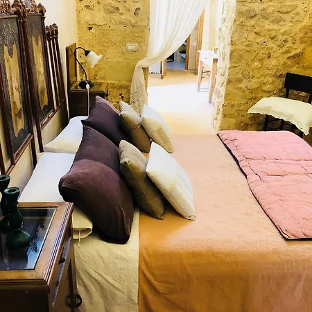 Borgoincorte فندق مبيت وإفطار 3*